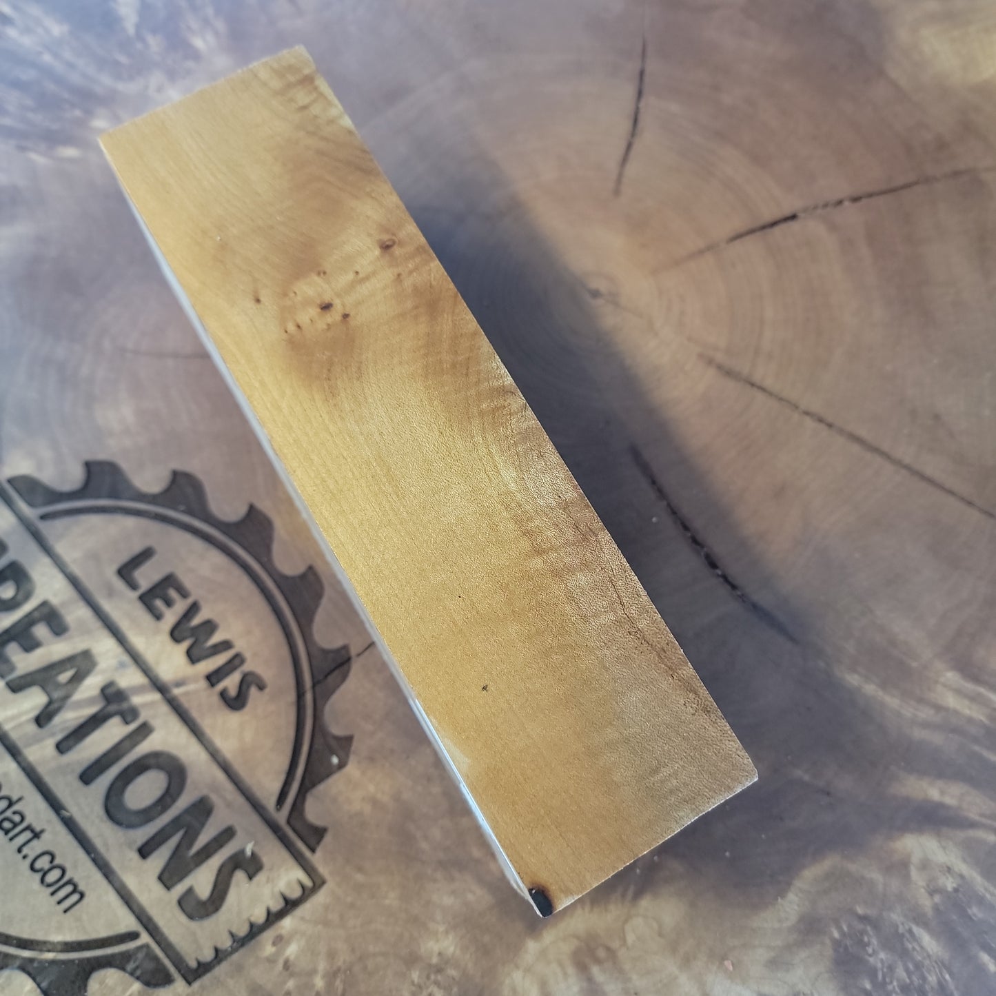 Maple figured wood block #909