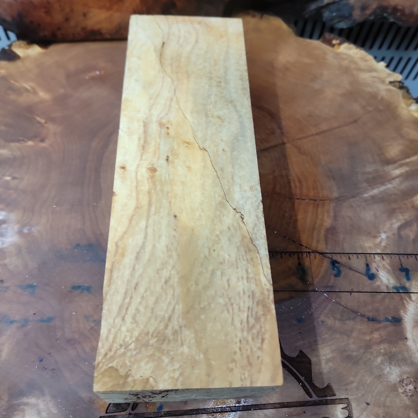 Large raw cottonwood block with spaulting and figure # 462
